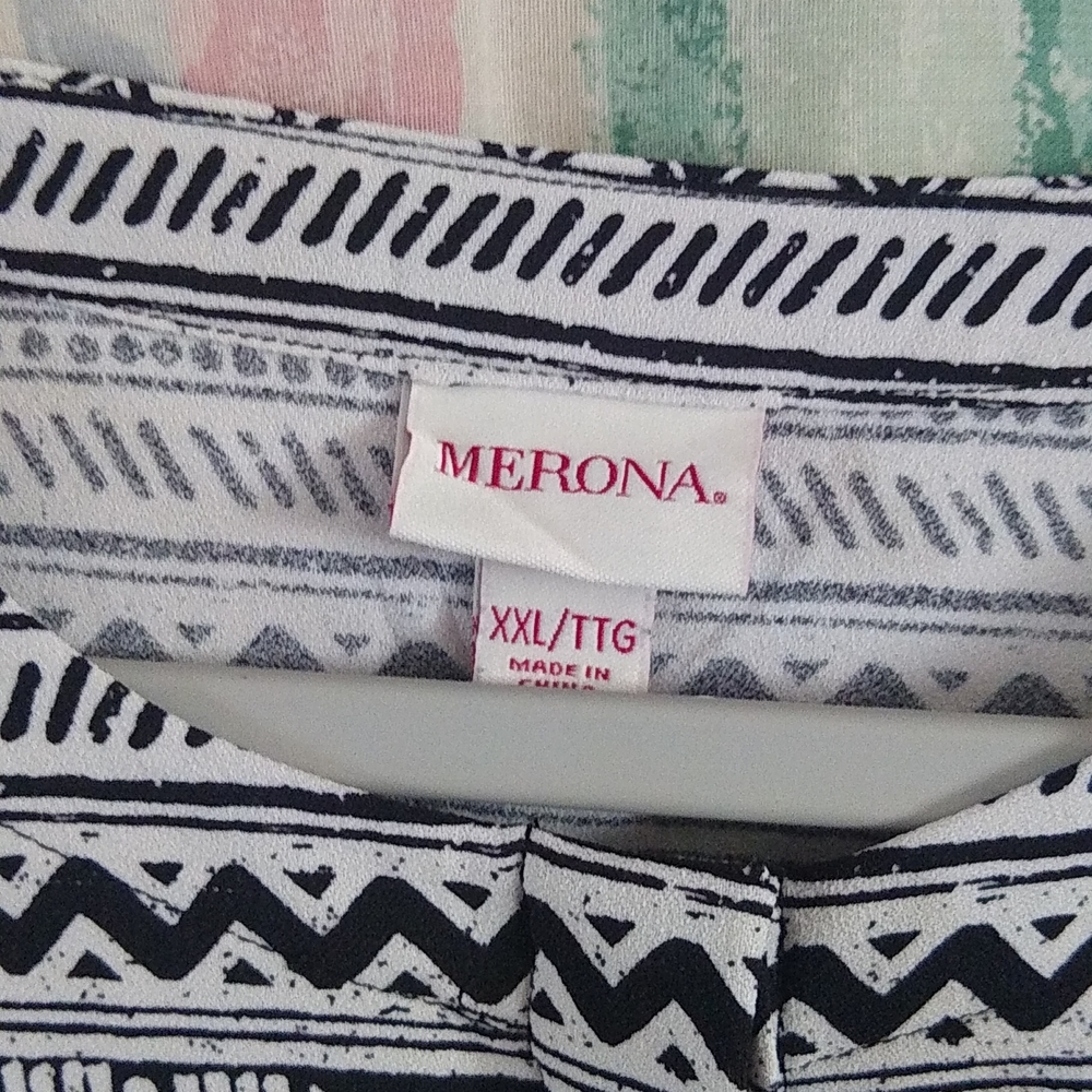 XXL gently used romper/jumpsuit in black and white design by Merona